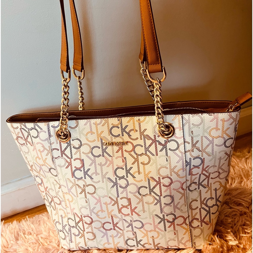 Calvin Klein large signature tote